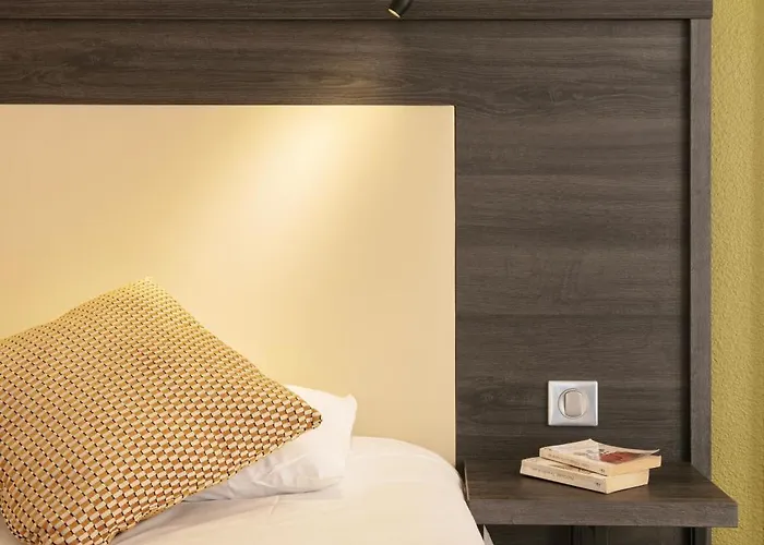 Le Collier アンティーブ